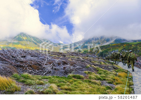 山岳訓練 58201487