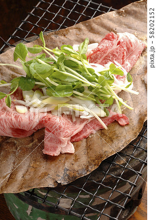 朴葉焼き　肉料理 58202152