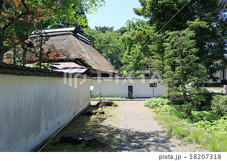 原敬生家、母屋に至る道 58207318