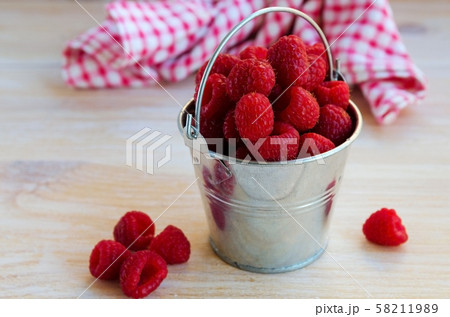 Fresh organic raspberries Fresh organic raspberries 58211989