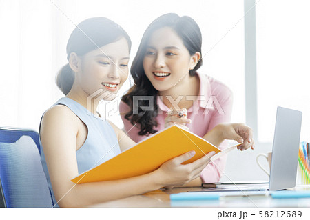 女性 ビジネス 女性 ビジネス 58212689