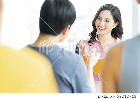 女性 ビジネス 女性 ビジネス 58212719