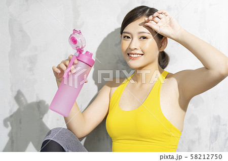 女性 スポーツ ヘルシー 女性 スポーツ ヘルシー 58212750