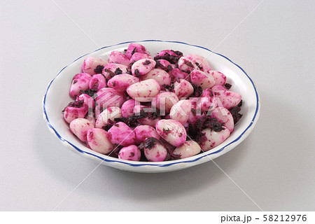 梅にんにく おかず スタミナ食 滋養強壮 野菜 食べ物 食品 元気になる食べ物 疲労回復食品の写真素材