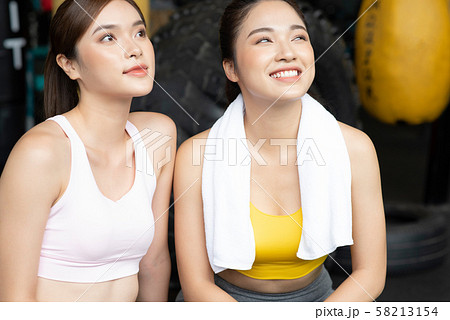 女性　スポーツ　ヘルシー 58213154