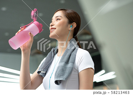 女性 スポーツ ヘルシー 女性 スポーツ ヘルシー 58213463