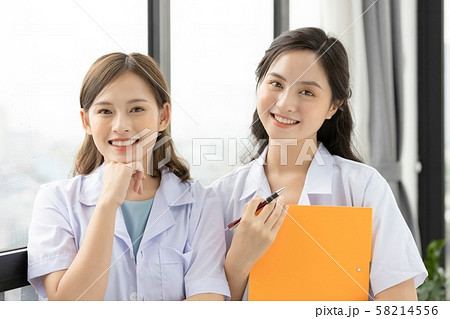 女性 医療 看護師 女性 医療 看護師 58214556