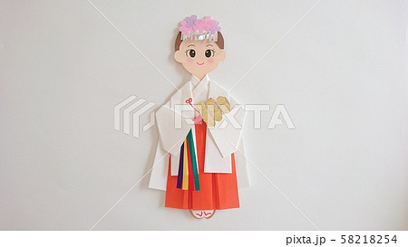 　巫女　神楽舞　 58218254