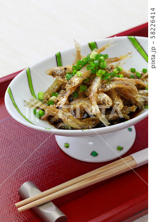 ワカサギの素揚げ ワカサギの素揚げ 58226414