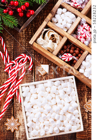 christmas candy 58228232