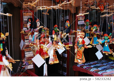 ネパールの小さな手工芸品 操り人形の写真素材 [58233282] - PIXTA