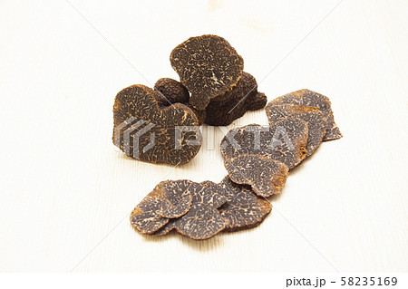 黒トリュフ 58235169