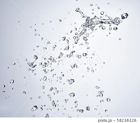 水しぶき(白バック) 水しぶき(白バック) 58236326