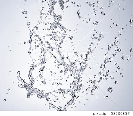 水しぶき(白バック) 水しぶき(白バック) 58236357