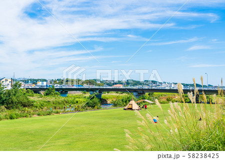 秋の日のデイキャンプ 58238425