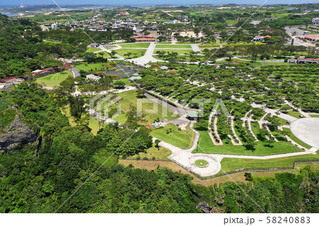 平和祈念公園の海岸上空から 58240883