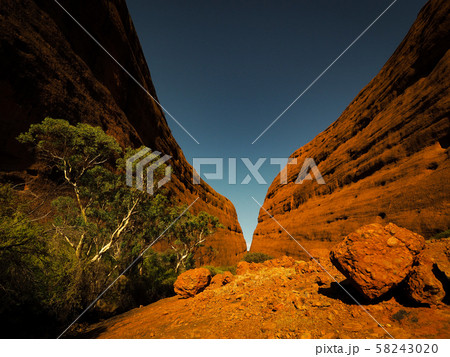 風の谷・カタジュタ 58243020