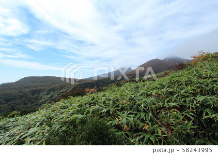 中大倉尾根から見る朝日岳　那須 58243995