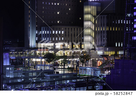 JR高岡駅　古城公園口（北口）　ウイング・ウイング高岡　夜景　富山県高岡市 58252847