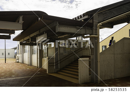 JR新高岡駅 北陸新幹線 城端線 富山県高岡市 JR新高岡駅 北陸新幹線 城端線 富山県高岡市 58253535