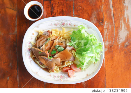 chinese noodle, or plan noodle 58254992