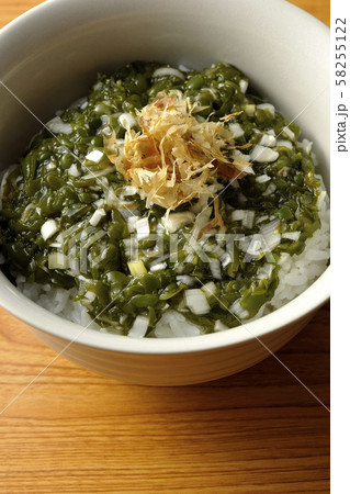 めかぶ丼 58255122