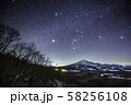 浅間山にかかる冬銀河 58256108