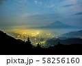富士山と夜景 58256160