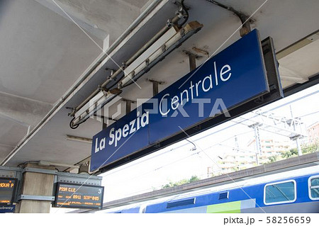 イタリア ラ・スペツィア駅 イタリア ラ・スペツィア駅 58256659