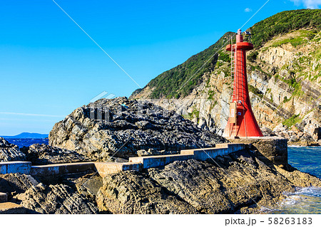 赤灯台(玉之浦港防砂堤灯台)　【長崎県五島市】 58263183