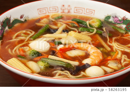 広東麺 58263195