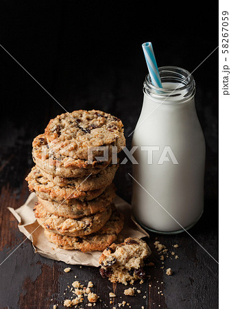 Homemade organic oatmeal cookies with raisins Homemade organic oatmeal cookies with raisins 58267059