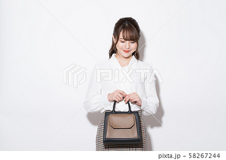 女性　ポートレート 58267244
