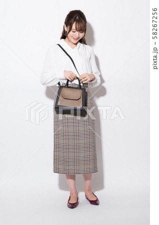 女性 ポートレート 女性 ポートレート 58267256