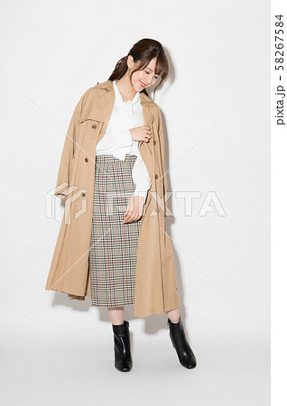 女性　ファッション　ポートレート 58267584