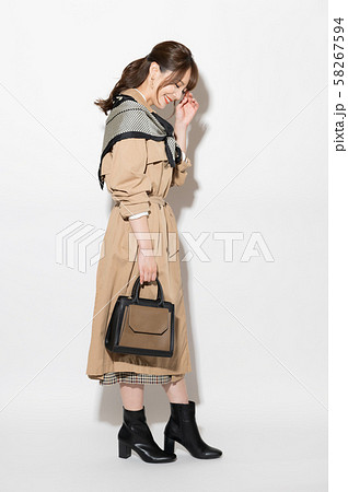 女性　ファッション　ポートレート 58267594