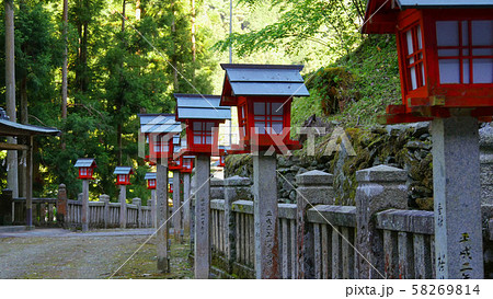 貴布禰神社の灯籠 58269814