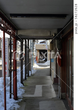 新潟 上越市高田 雁木のある風景 新潟 上越市高田 雁木のある風景 58272628