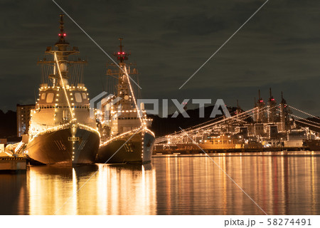 横須賀軍港の夜景 横須賀軍港の夜景 58274491