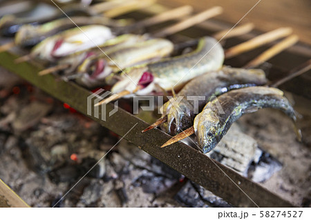 魚の串焼き 58274527