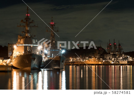横須賀軍港の夜景 58274581