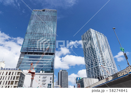 都市風景　東京都渋谷区　再開発の高層ビル群 58274841