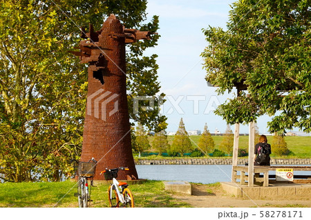 旧岩淵水門(赤水門)の中之島(水門公園) 荒川放水路 旧岩淵水門(赤水門)の中之島(水門公園) 荒川放水路 58278171