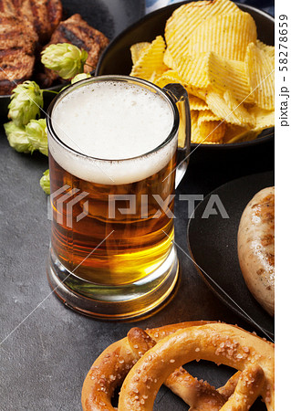 Oktoberfest set. Pretzels, sausages and lager beer 58278659