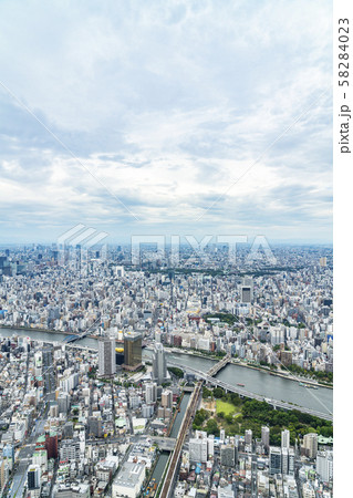 東京都 東京スカイツリーから見た街並み 浅草 上野方面の写真素材