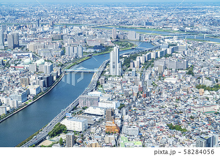 東京都 東京スカイツリーから見た街並み 隅田川 荒川の写真素材