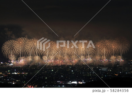 長岡花火 フェニックス花火 19年 の写真素材