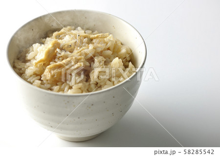 シラスと油揚げの炊き立て炊き込みご飯 シラスと油揚げの炊き立て炊き込みご飯 58285542