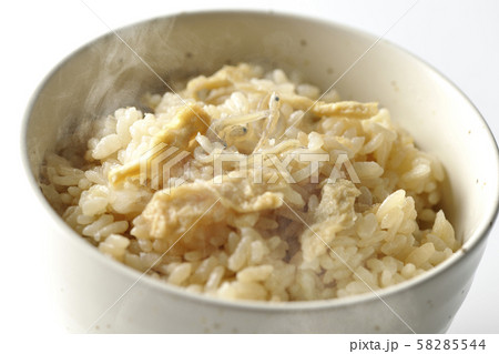 シラスと油揚げの炊き立て炊き込みご飯 シラスと油揚げの炊き立て炊き込みご飯 58285544