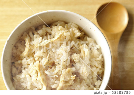 炊き立て炊き込みご飯 58285789